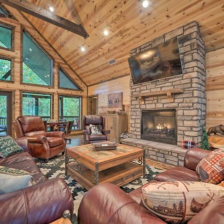 Broken Bow Cabin Deck With Hot Tub And Pool Table! Dış mekan fotoğraf