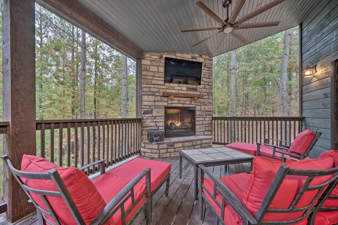 Broken Bow Cabin Deck With Hot Tub And Pool Table! Dış mekan fotoğraf