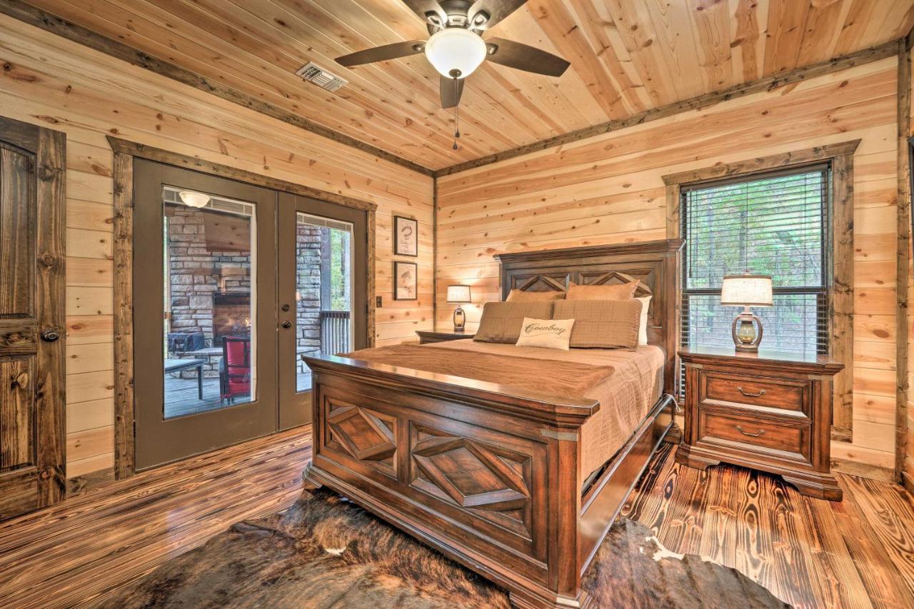 Broken Bow Cabin Deck With Hot Tub And Pool Table! Dış mekan fotoğraf